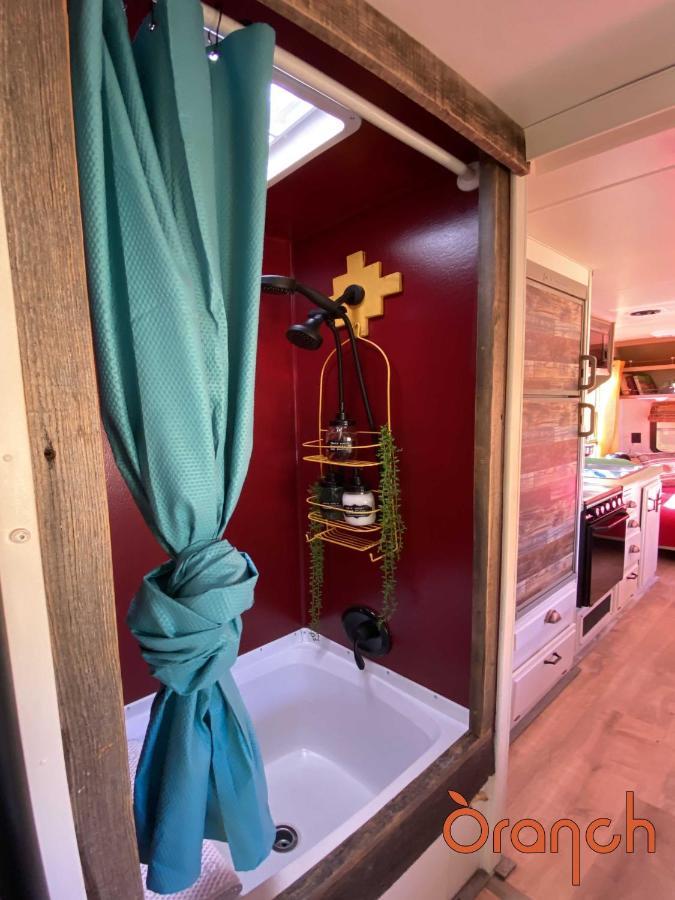 Oranch House, Studio & Wilderness Kanab Exteriör bild