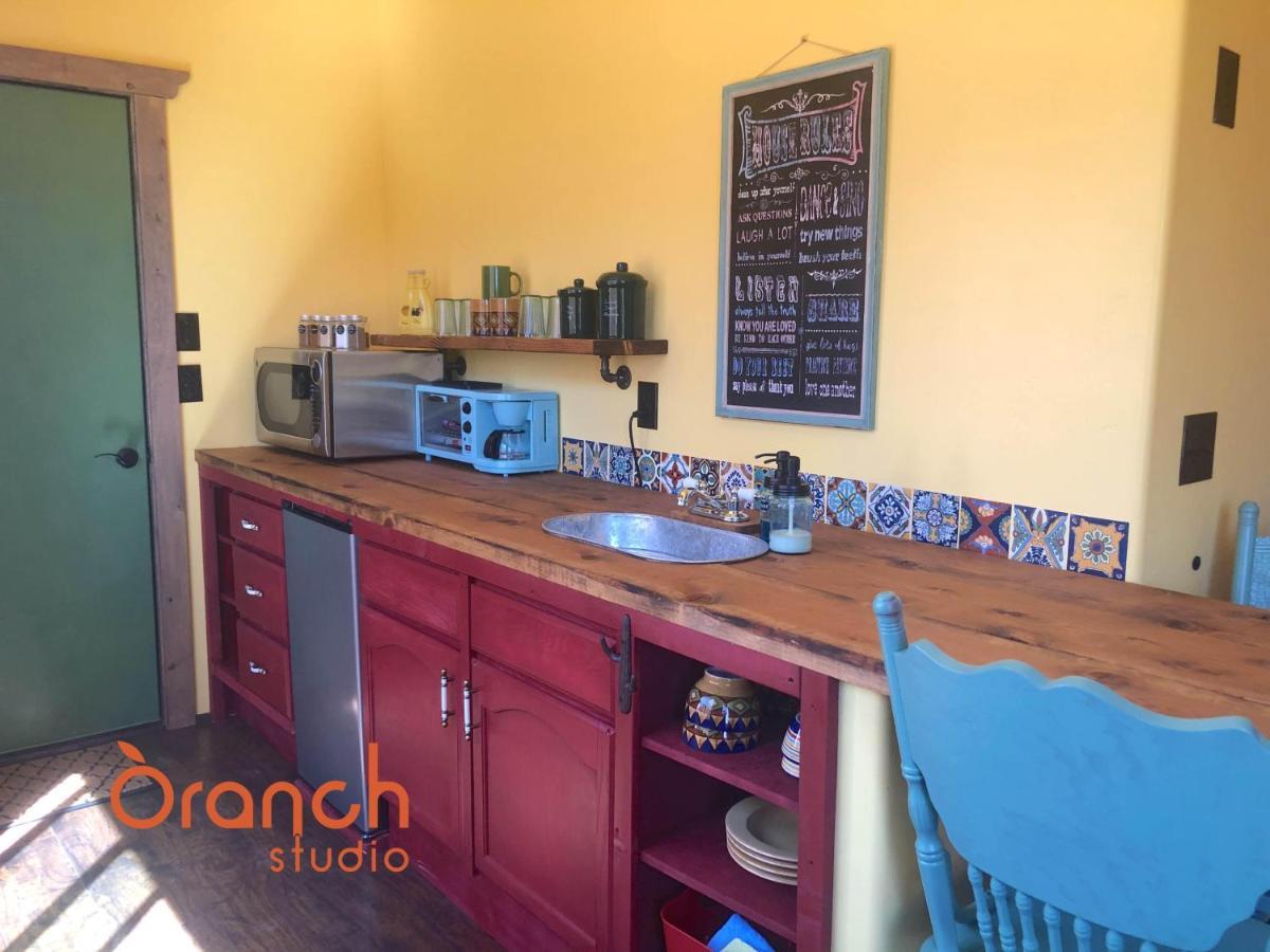 Oranch House, Studio & Wilderness Kanab Exteriör bild