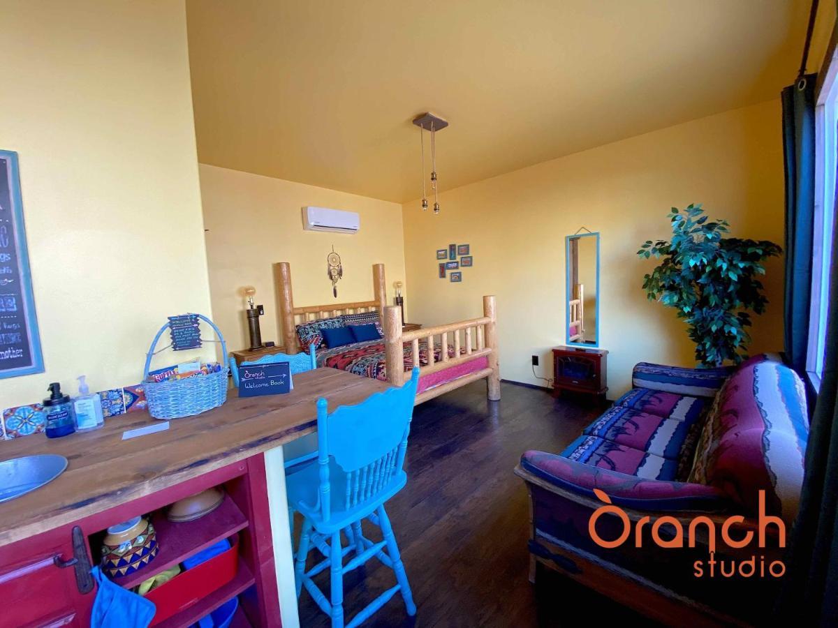 Oranch House, Studio & Wilderness Kanab Exteriör bild